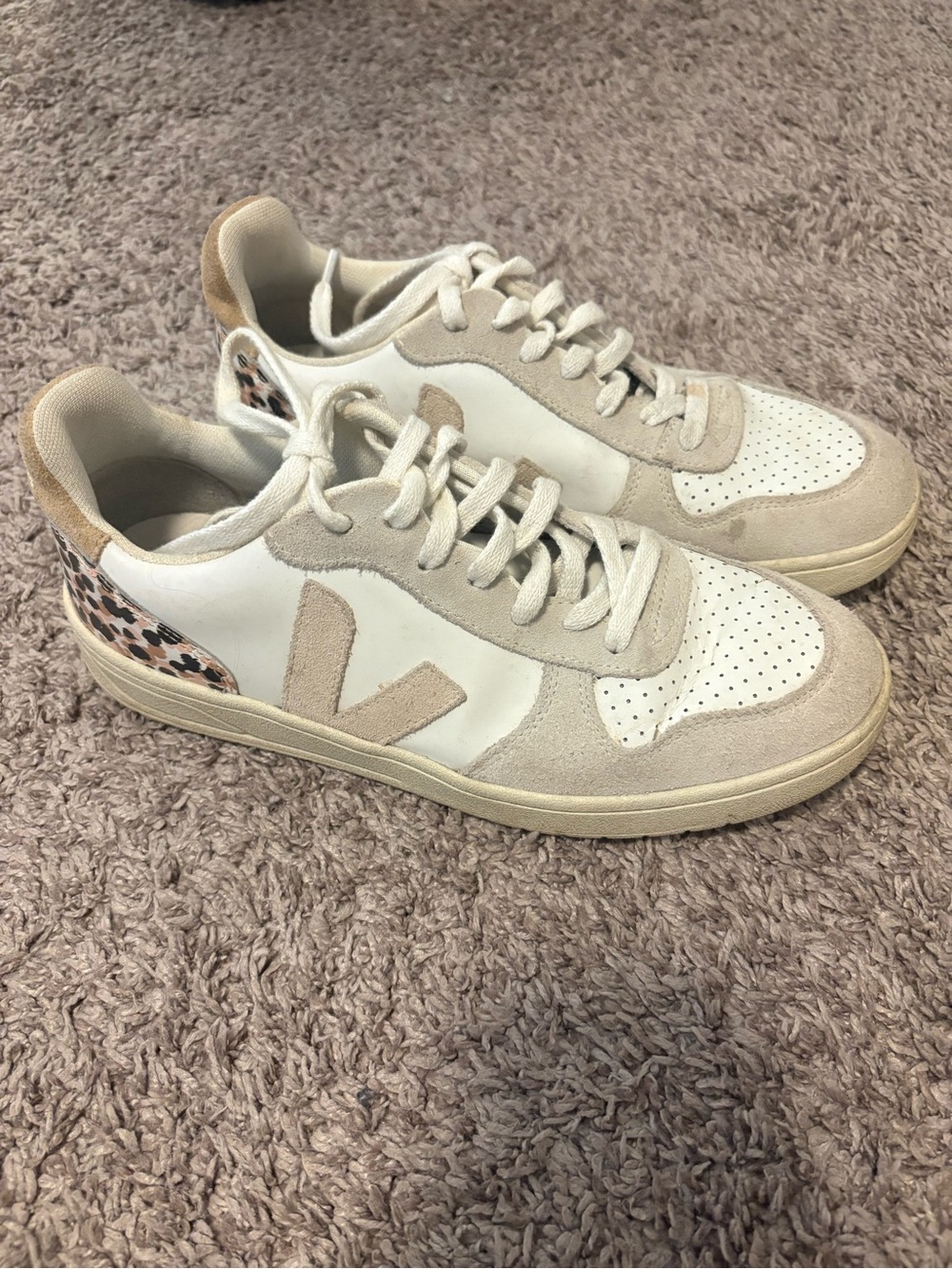 Veja Casual White & Beige Leopard Accent Sneakers